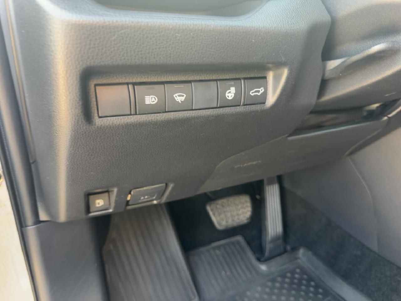 Fahrzeugabbildung Toyota RAV4 2,5 Hybrid 4x4 Club* Technik-Paket*RFK+SHZ*
