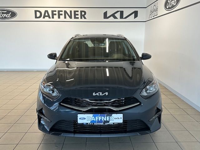 Fahrzeugabbildung Kia Ceed_sw Vision 1.4 Lane ASS Navi SHZ SpurhaltASS