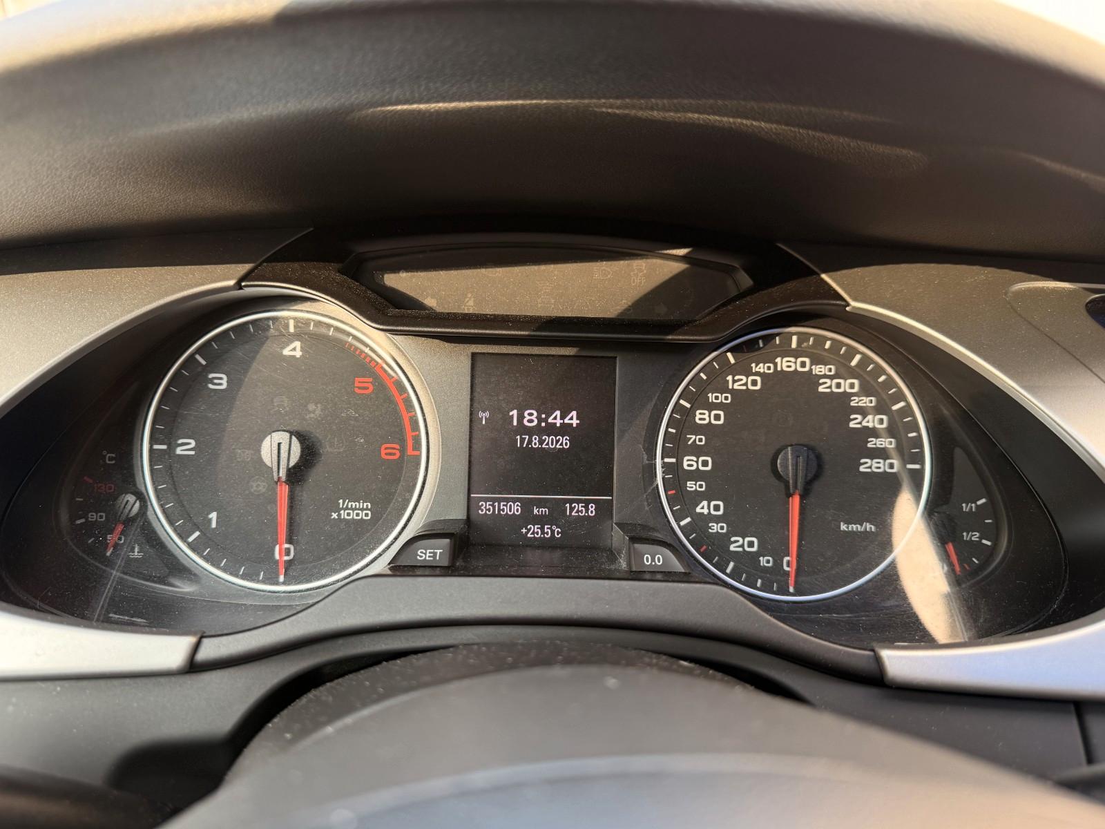 Audi Quattro 2011 — photo 10
