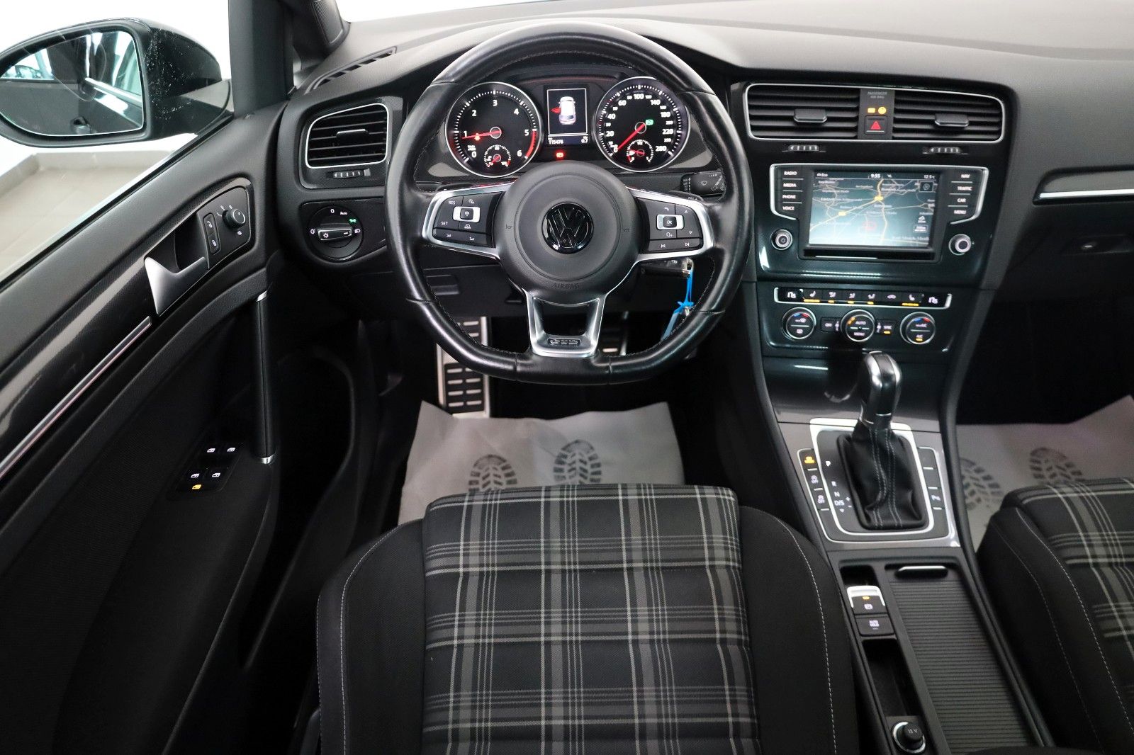 Fahrzeugabbildung Volkswagen Golf VII Lim. GTD BMT,Navi,Bi-Xenon,ACC,SR+WR