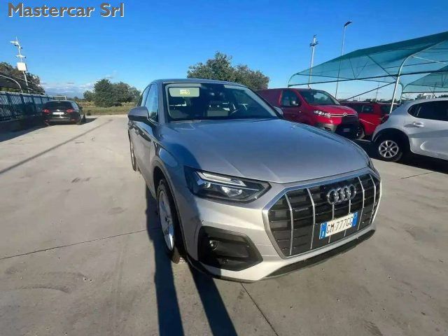 Audi AUDI Q5 Sportback 40 2.0 tdi Advanced 4x4 s-tron imagem 3