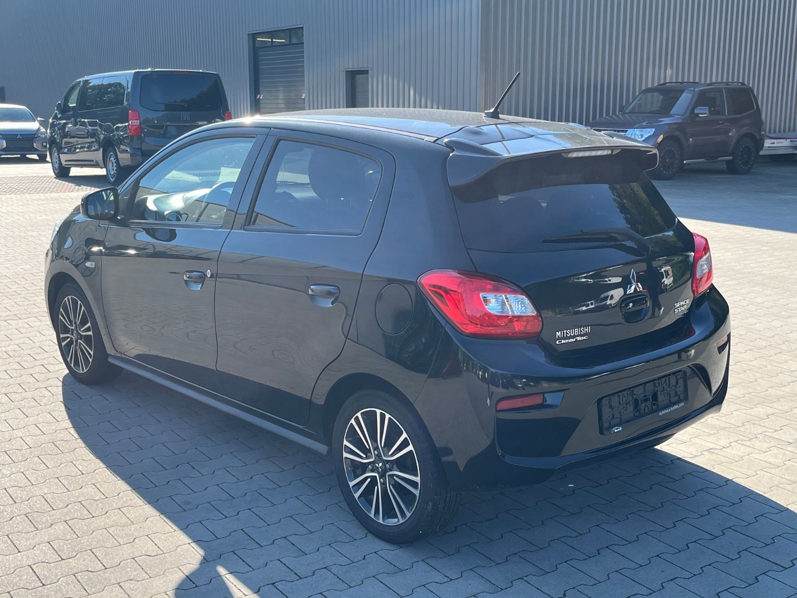 Fahrzeugabbildung Mitsubishi Space Star 1.2 CVT Edition+ UNFALL-&HAGELSCHADEN