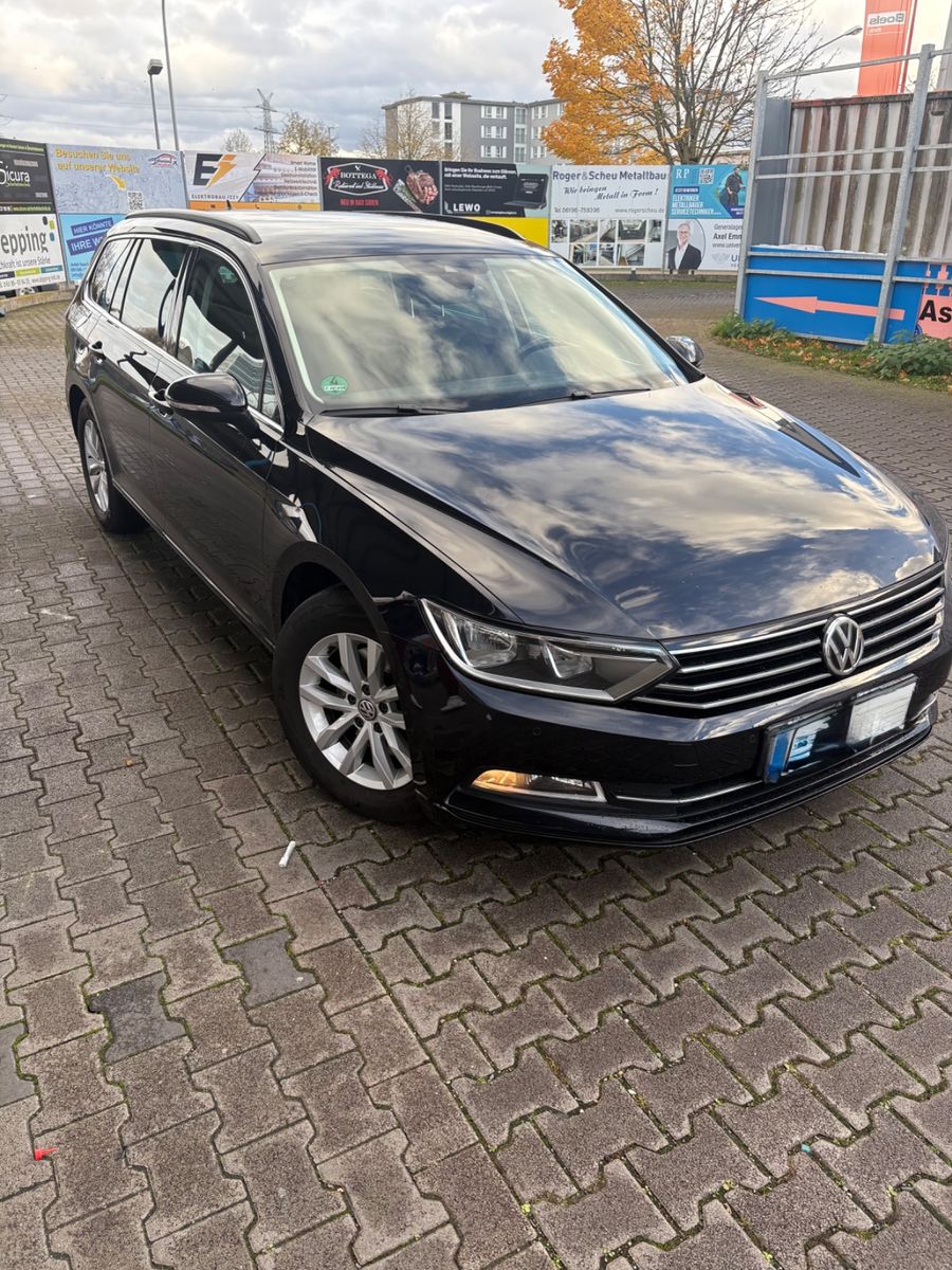 VW Passat Variant 2.0 TDI SCR DSG Highline Vari...