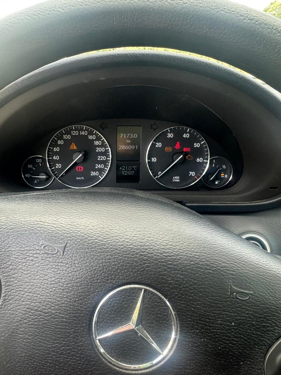 Mercedes-Benz  2007 — photo 5