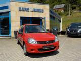 Renault Clio II Campus YAHOO! 1.HAND! HU NEU! - Renault Clio mit Benzin-Antrieb: Kleinwagen, Yahoo