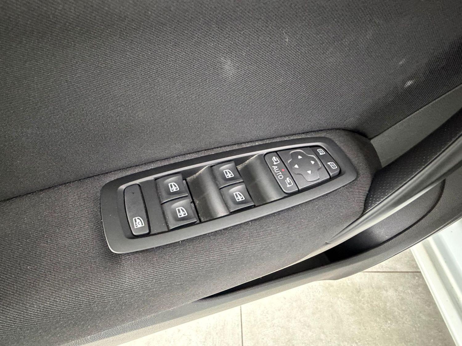 Renault Megane Business Edition Automatik/Navi/Kamera