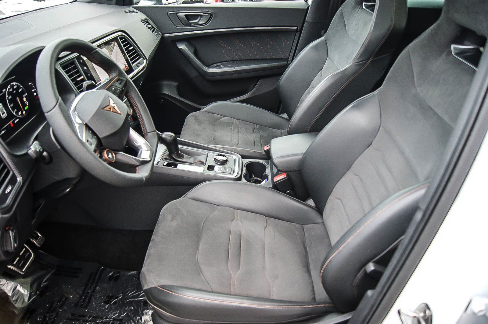 Fahrzeugabbildung CUPRA Ateca 2.0i 4Drive TRAILASSYST SCHIEBEDACH BEATS