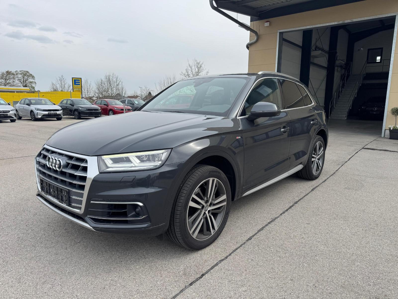 Audi Q5 40 TDI quattro S line Sport-Paket / Plus