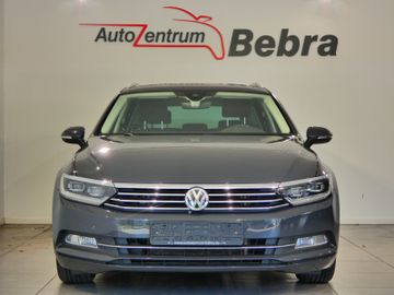 Volkswagen Passat - 2
