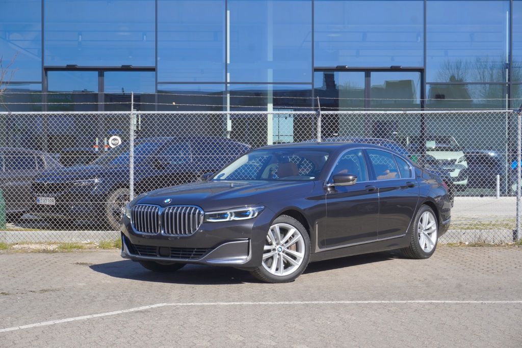 BMW 750