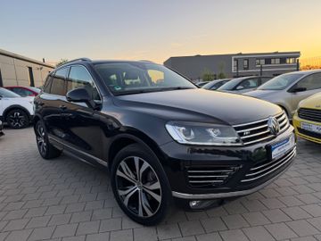 Volkswagen Touareg - 1