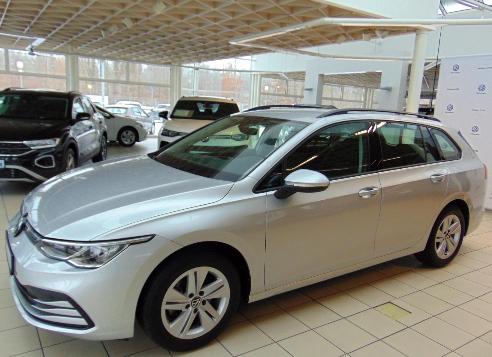 Volkswagen Golf Variant Life 1.5 eTSI DSG NAVI/AHK/4-SEASON