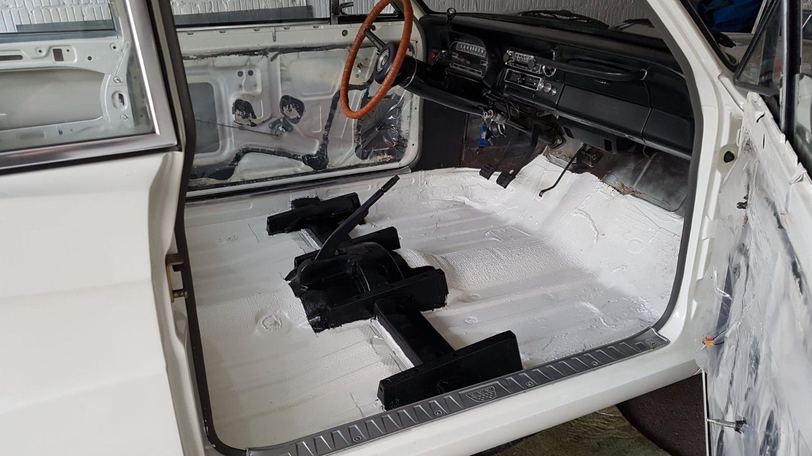 Fahrzeugabbildung Ford Taunus 12m P6/Einmalig schön+Kpl. restauriert