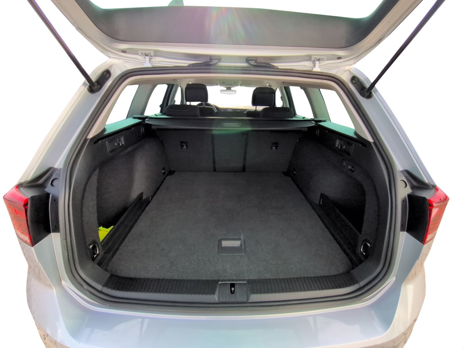 Passat Variant 1.5 TSI  DSG Business AHK+KAMERA