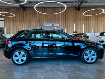 Audi A3 Sportback ambition *Bluetooth*AHK*Klima*SHZ*