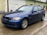 BMW 320i E91 Touring - BMW 320 aus 2005: Kombi, 320i