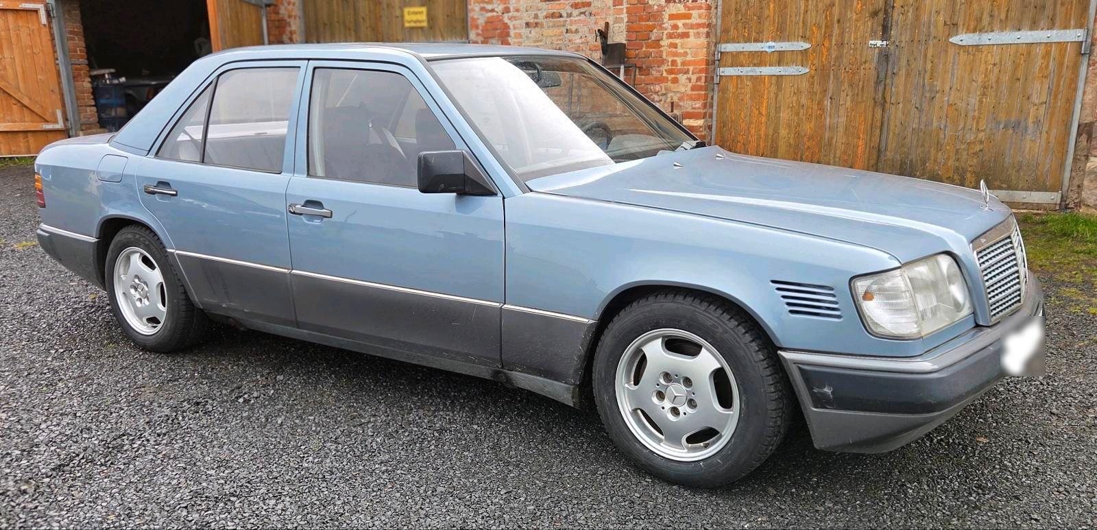 Mercedes-Benz 260