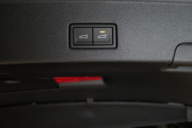 Volkswagen Touareg R eHybrid 4Motion AHK Dynaudio HuD 360°