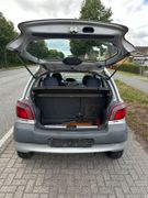 TOYOTA Yaris Foto 6