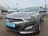 Hyundai i30 FIFA World Cup Edition Klima PDC Sitzheiz. - Hyundai i30: Fifa World Cup Edition