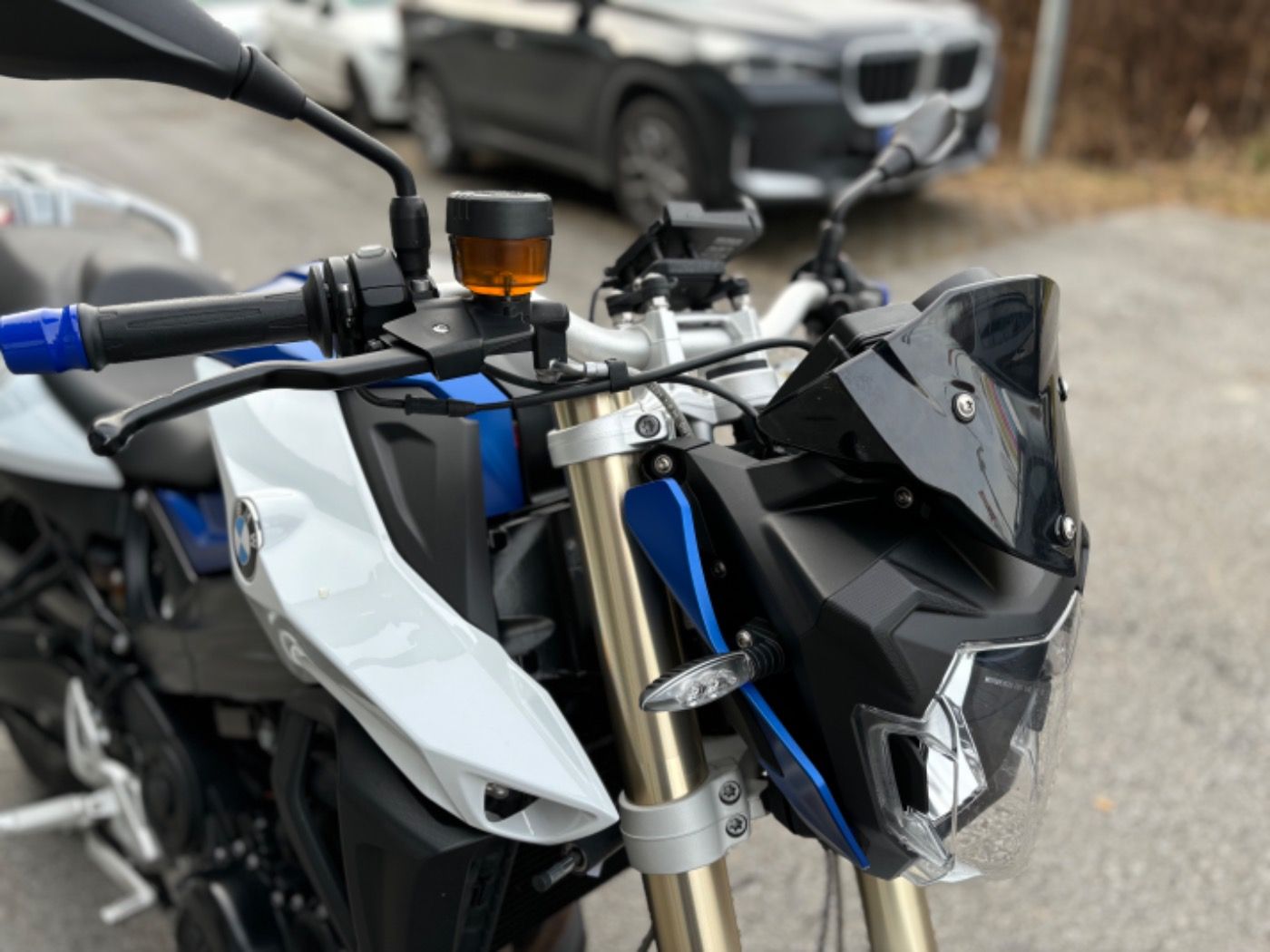 Fahrzeugabbildung BMW F 800 R Touren- und Dynamikpaket