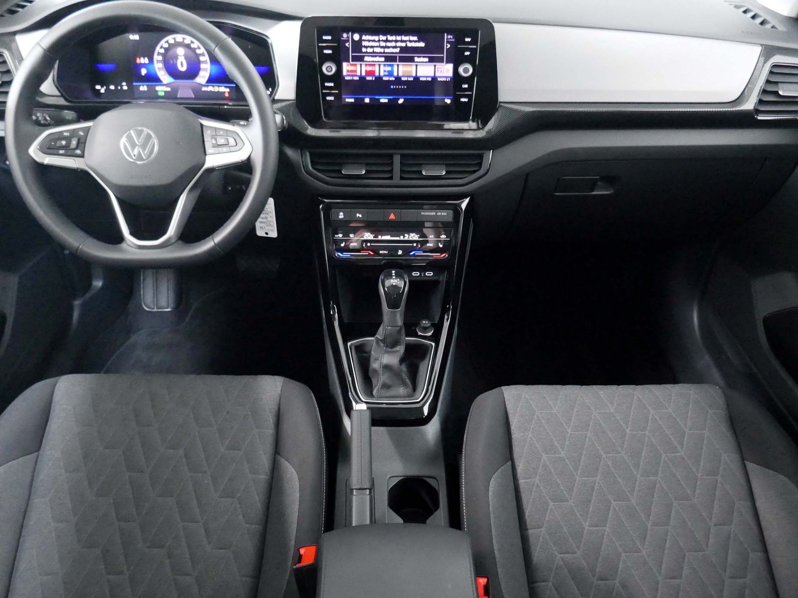 Fahrzeugabbildung Volkswagen T-Cross Life 1.0 TSI DSG | LED RFK ACC Navi DAB+