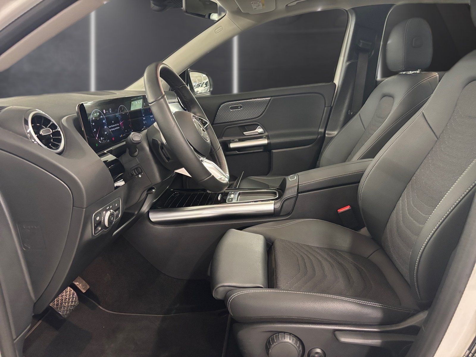 Fahrzeugabbildung Mercedes-Benz GLA 200 Progressive*Pano*Distro*Totwink*LED*Kam*