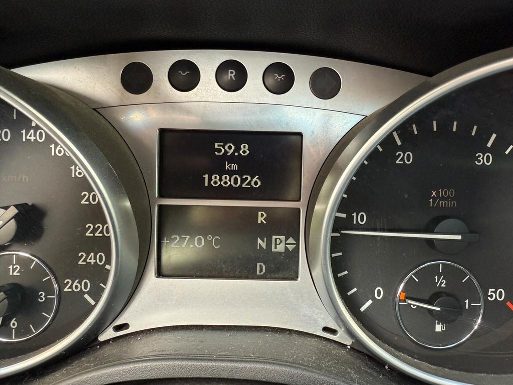 Mercedes-Benz ML 320