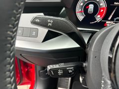 Fahrzeugabbildung Audi A3 Sportback 35 TFSI S line Navi Sitzh Leder 18"