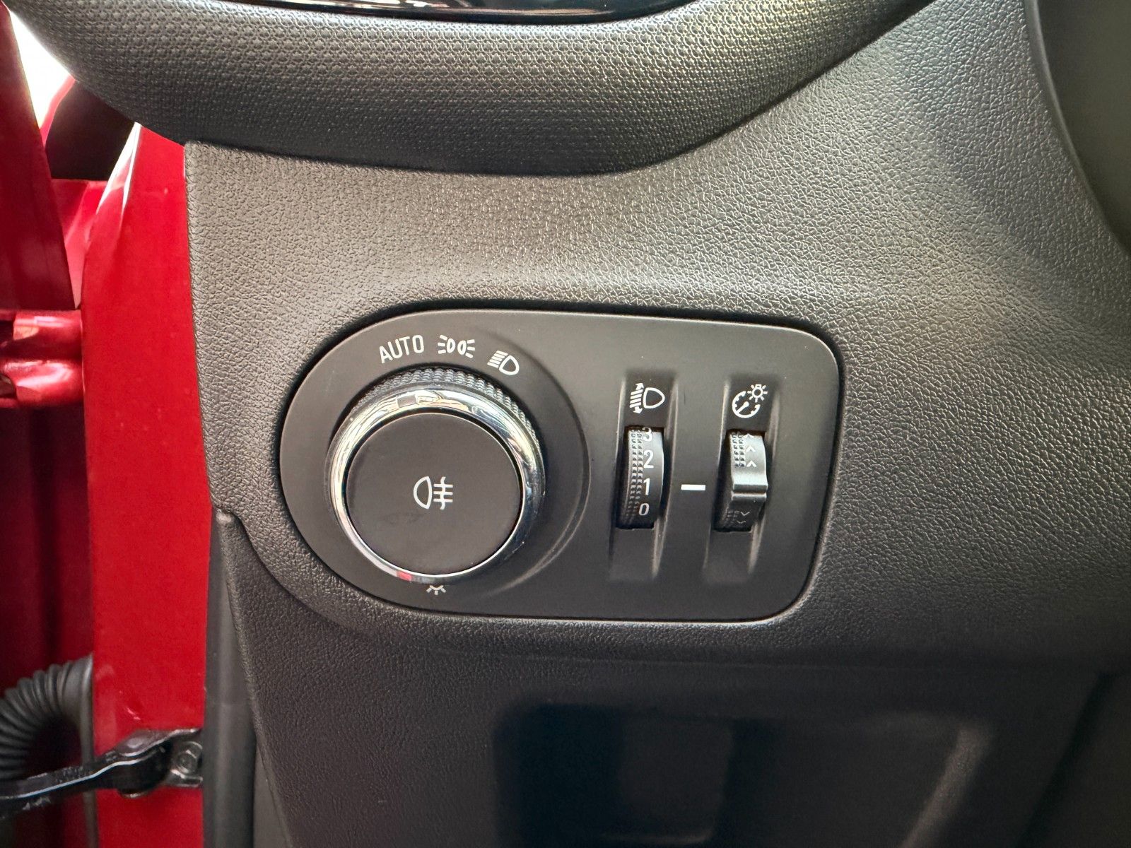 Fahrzeugabbildung Opel Crossland (X) 1,2 Turbo Edition S/S+PDC+NAVI