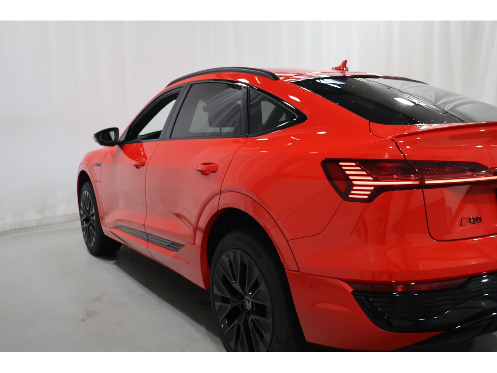 Audi Q8 e-tron - Bild 13