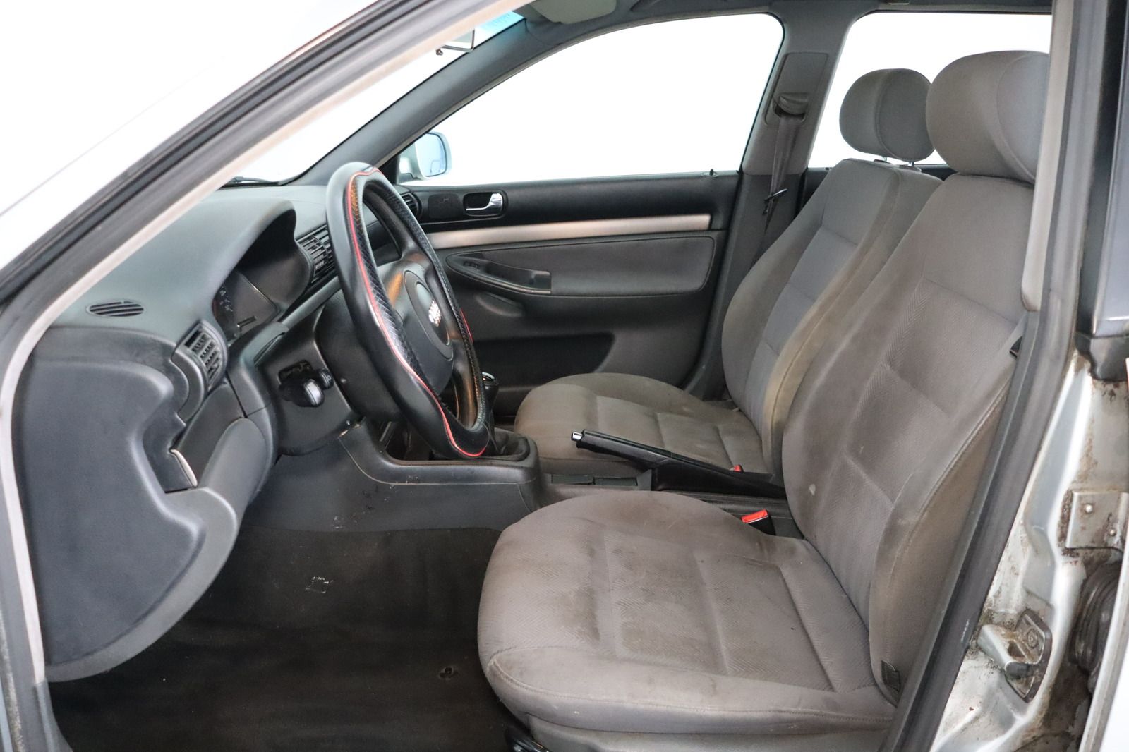 Fahrzeugabbildung Audi A4 1.8 Avant 5V * Klimaautomatik