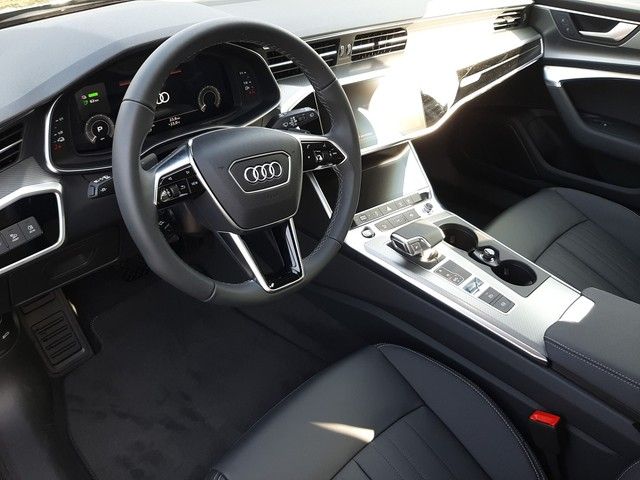 Fahrzeugabbildung Audi A6 Avant advanced 50TFSIe HD-Matrix StdHz AHK