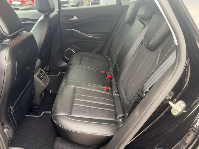 Opel GRANDLAND X ULTIMATE 1.6L AUTOMATIK