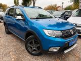 Dacia Logan MCV Stepway*1.HD*Klima*Kamera*Temp*TÜV NEU - Dacia Logan Stepway mit Benzin-Antrieb