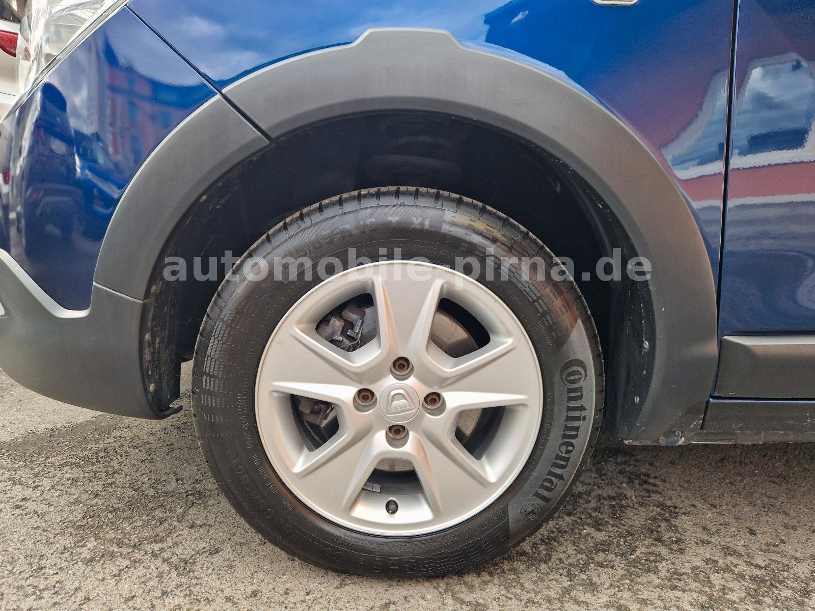 Dokker Stepway Celebration TCe 115 NAVI/SHZ/AHK