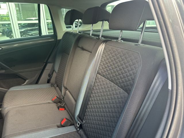 Tiguan 1.5 TSI IQ.DRIVE NAVI LED AHK 19 ALU HEAD