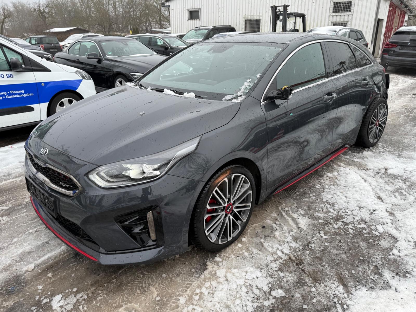 Kia ProCeed 1.6 T-GDI DCT GT  NAVI KAMERA ALCANTARA