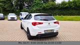 Alfa Romeo Giulietta Turismo Xenon LED Teilleder Tempomat - Alfa Romeo aus 2011