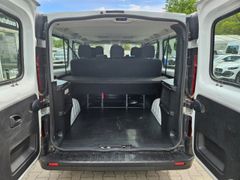 Fahrzeugabbildung Trafic Combi L2H1 2,8t Life 2.0 dCi 120 EU6d-T
