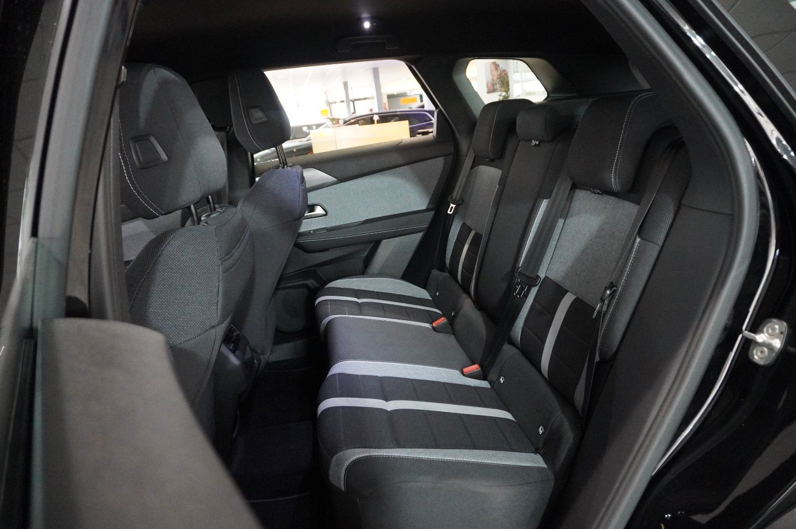 Fahrzeugabbildung Opel Grandland 1.2 48V HYBRID NAVI/LED/KAMERA/DAB+