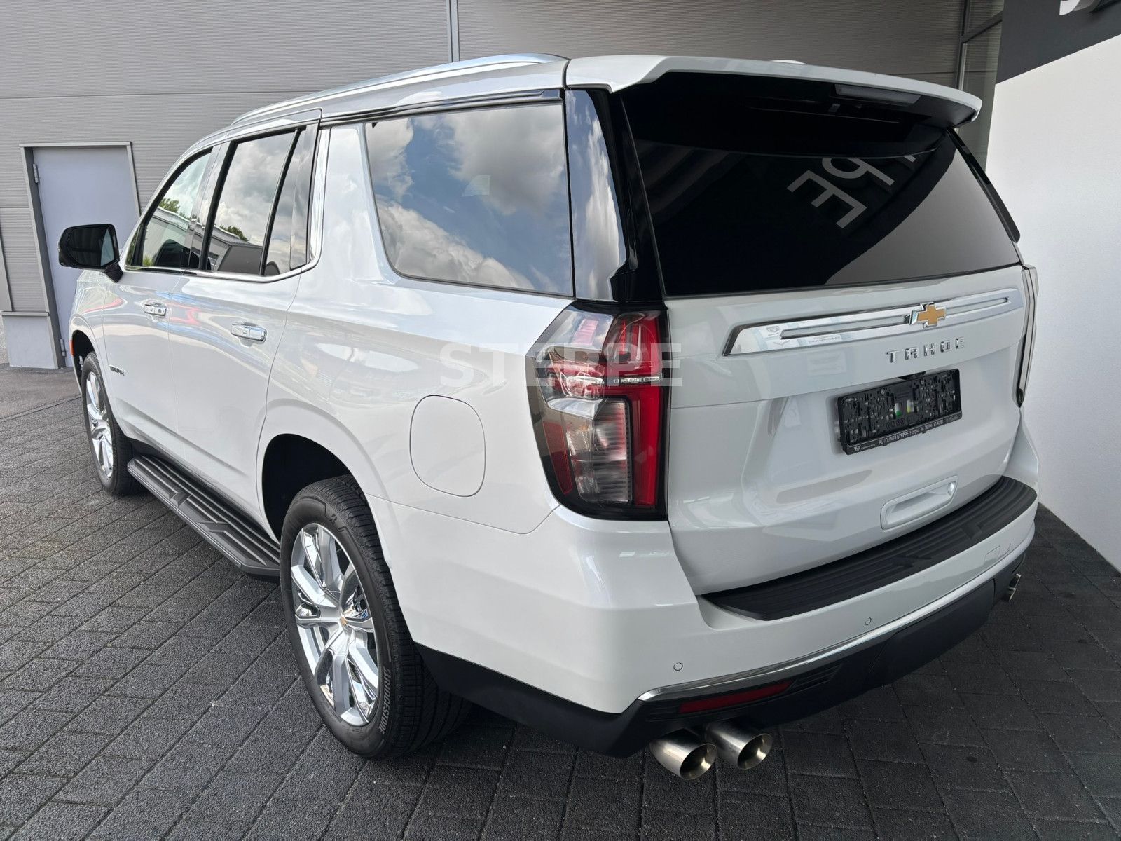 Chevrolet Tahoe 6,2 V8 LPG  High Country AHK  22Alu