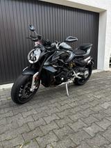 MV Agusta Brutale 1000