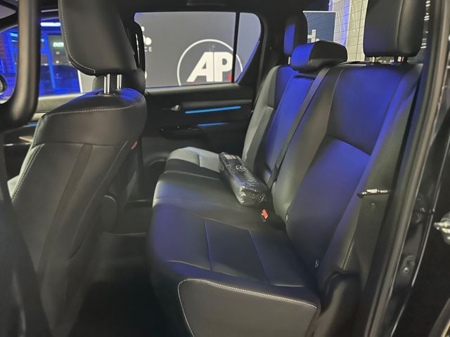 Toyota Hilux DC 4×4 MHEV Invincible *AHK*WANNE*SOFORT*