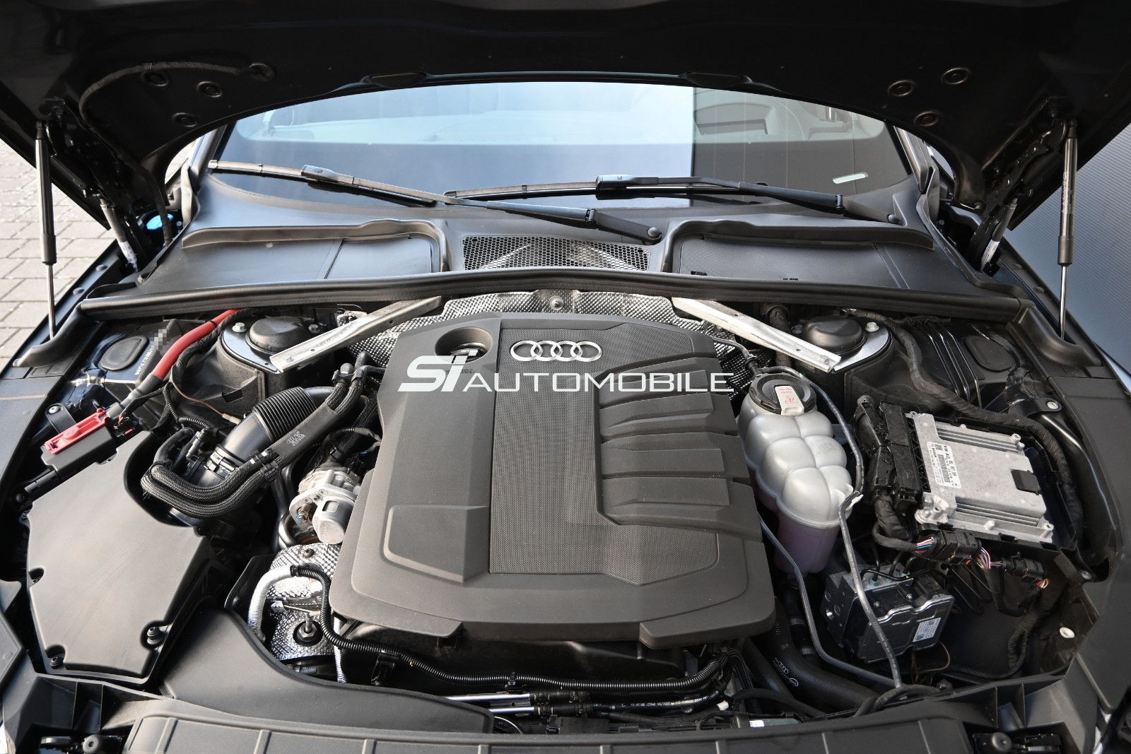 Fahrzeugabbildung Audi A4 40 TDI quatt. S line Avant °ACC°HUD°STANDHEIZ