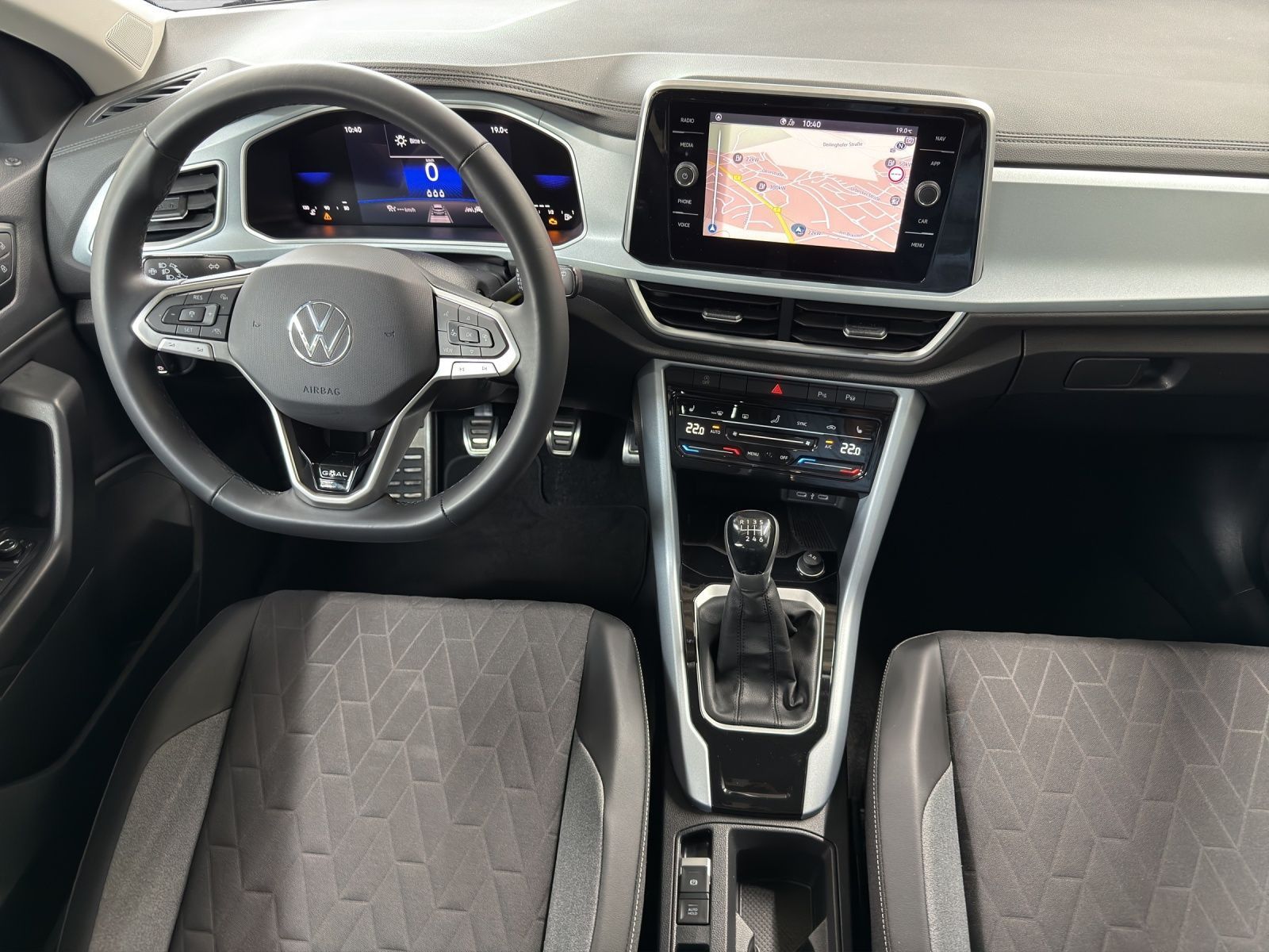 Volkswagen T-Roc - Bild 6
