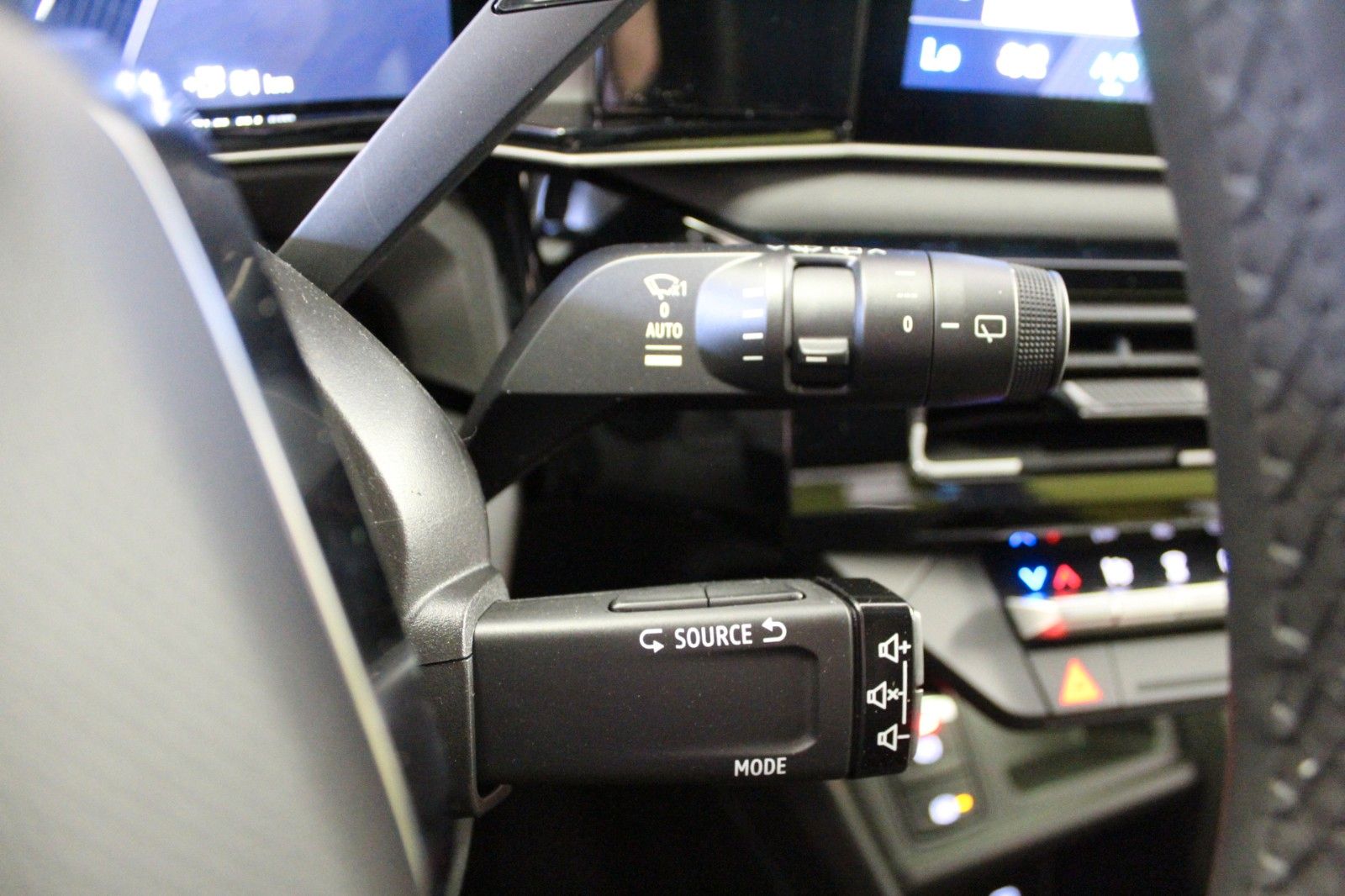 Fahrzeugabbildung Renault R 5 Iconic Five 120 Urban Range*Harman Kardon*