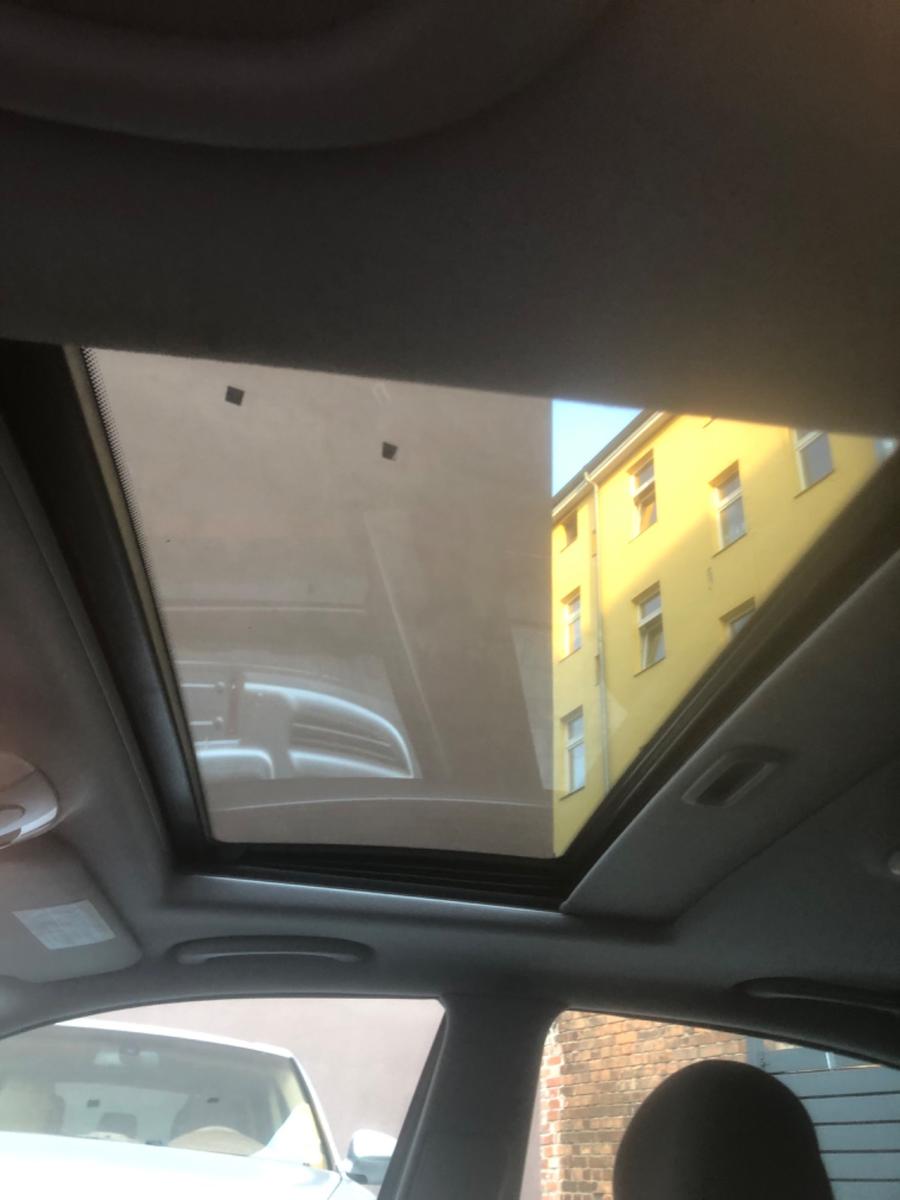 Mercedes-Benz E 220 CDI ELEGANCE  / AUTOMATIK