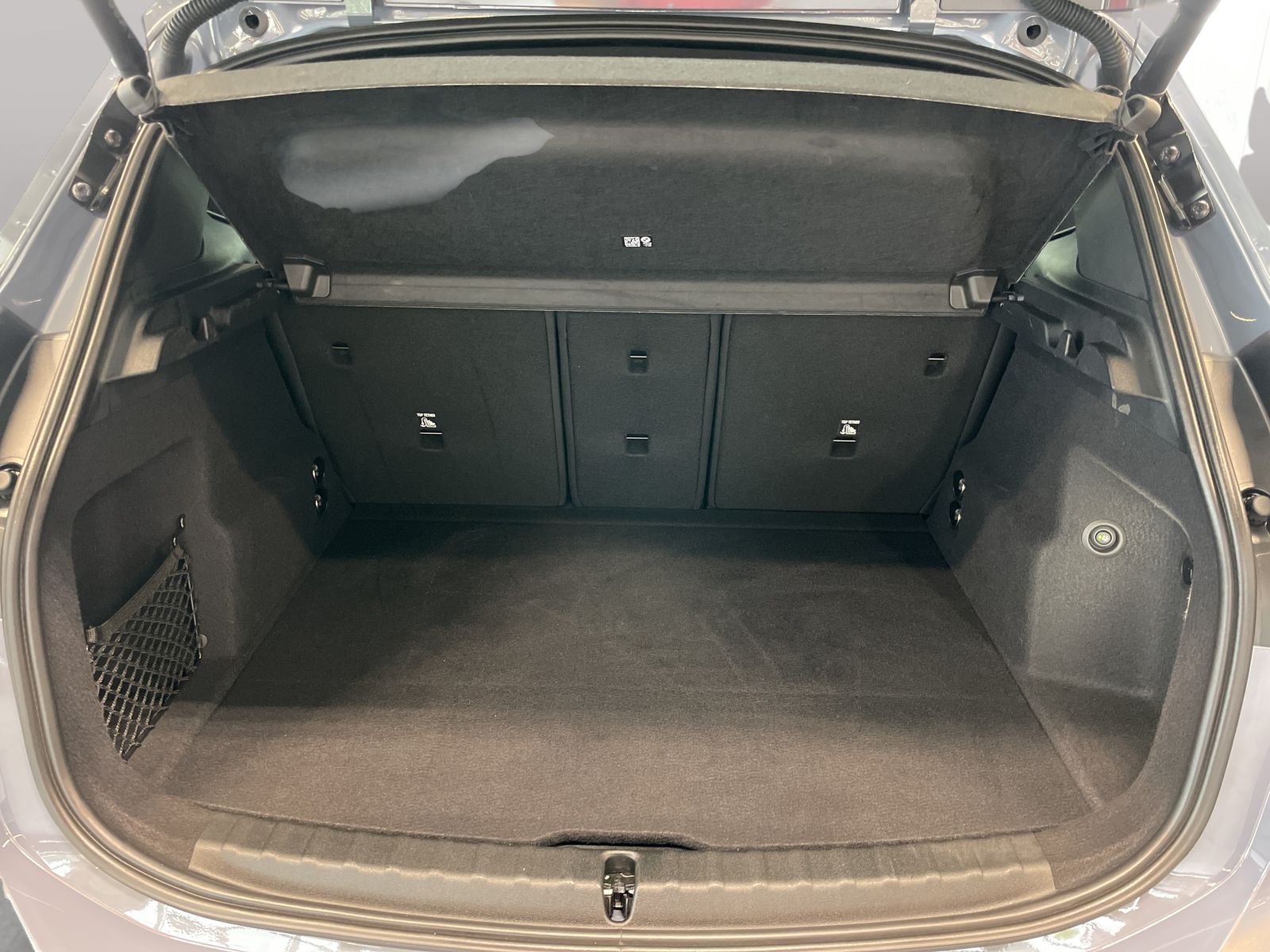 BMW 223 Active Tourer - Bild 16
