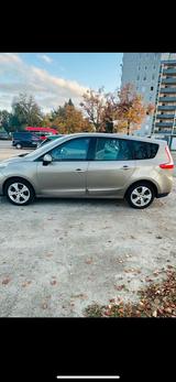 Renault Scenic 7 Sitz - Renault Megane: 7